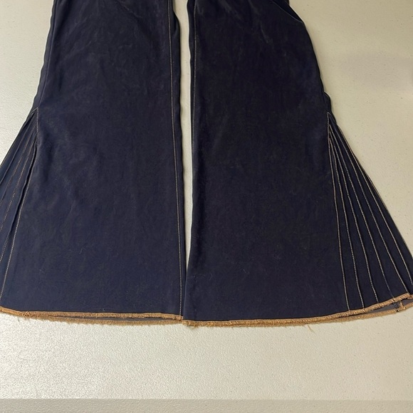 Reality Women’s Dark Wash Flare Jeans Size 14 Stretch Faux Suede - Picture 12 of 12